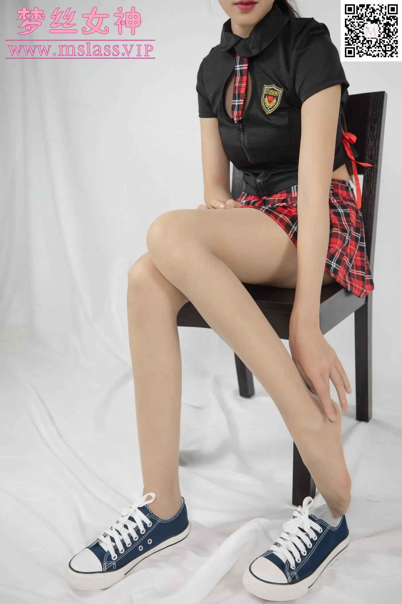 [MSLASS梦丝女神] 2020.10.03 NO.128 诗琪 帆布鞋 [70P]插图3